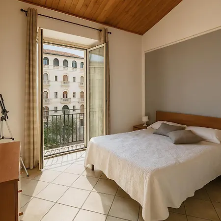 Jacuzzi Apartment Livorno